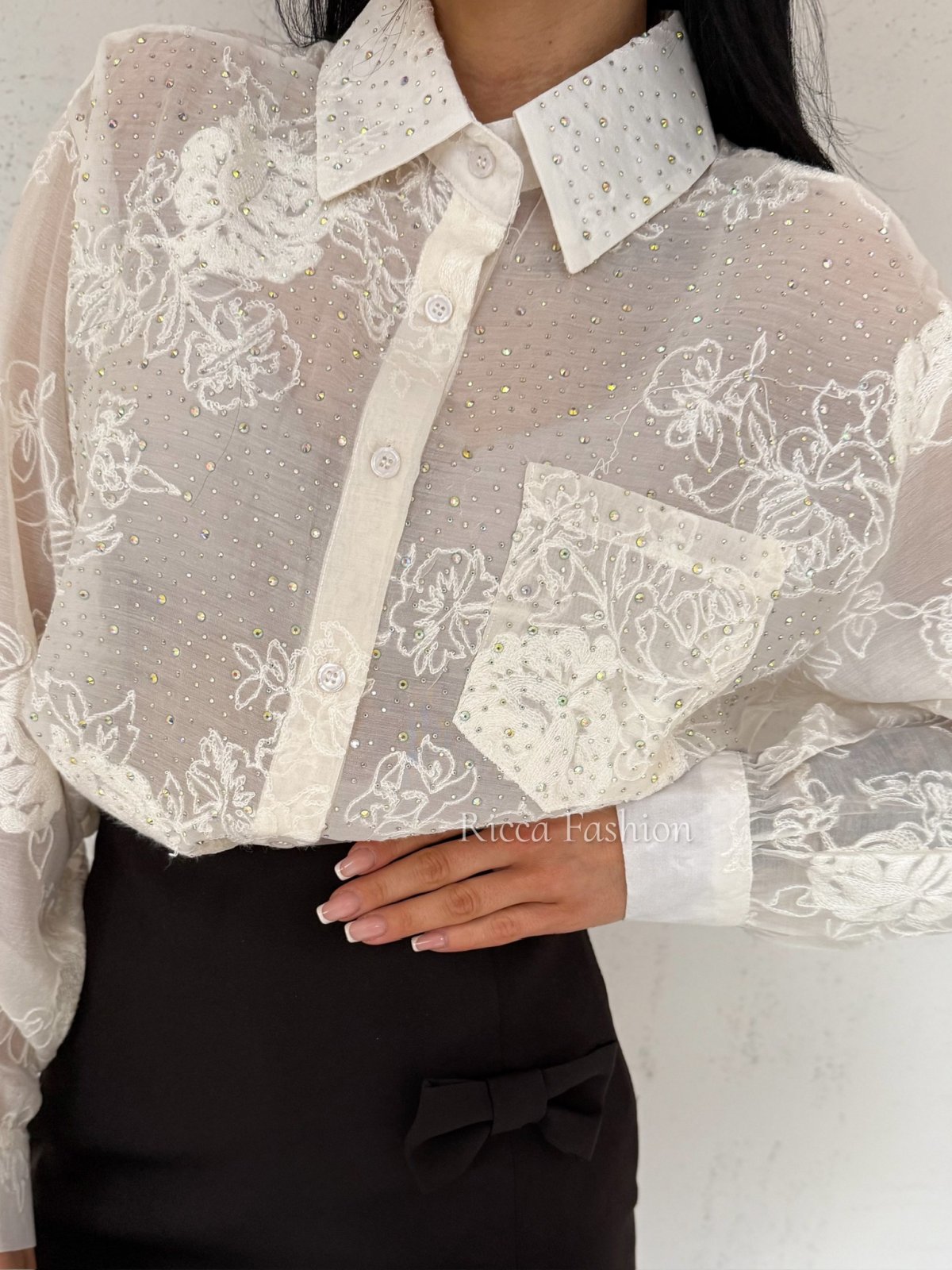 Koszula z błyszczącymi diamencikami GALLIA, beige