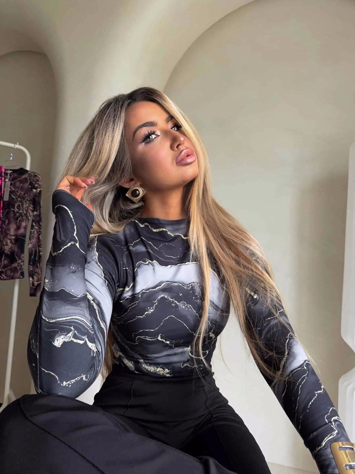 Bluzka SKIN MARMUREK, czarna