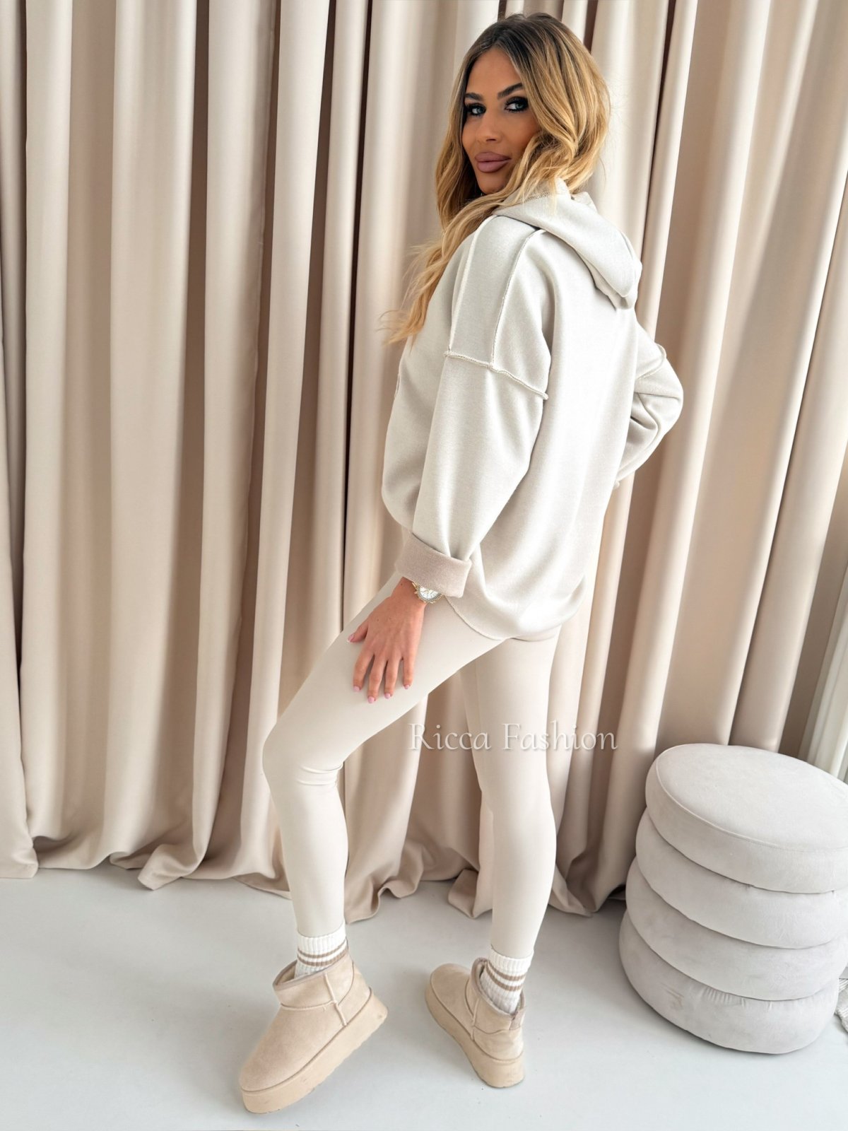 Bluza dzianinowa LOVE IS ART, nude