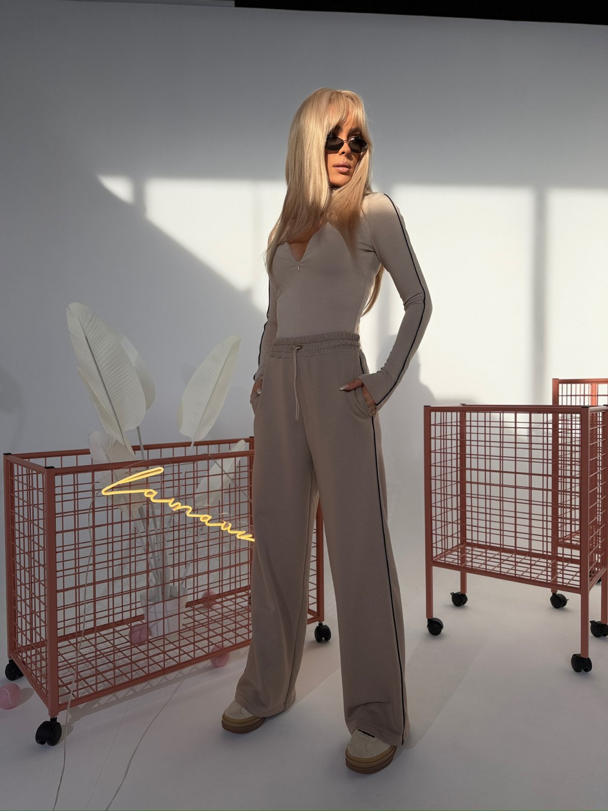 Spodnie dresowe TURN, beż