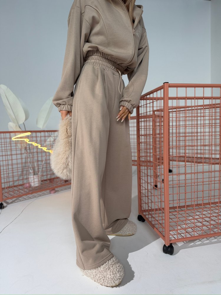 Spodnie dresowe REGULAR, latte