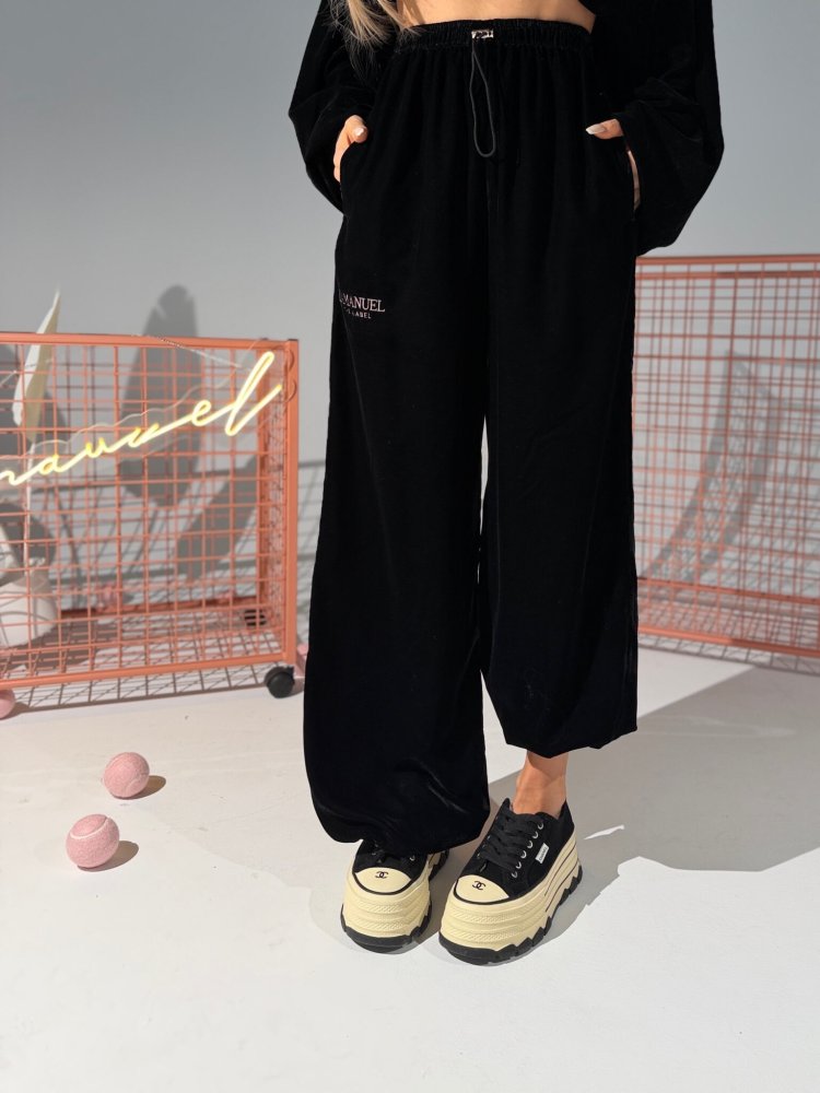 Spodnie dresowe NUIT, czarne