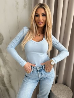 Bluzka z wiskozy MORELIA, baby blue