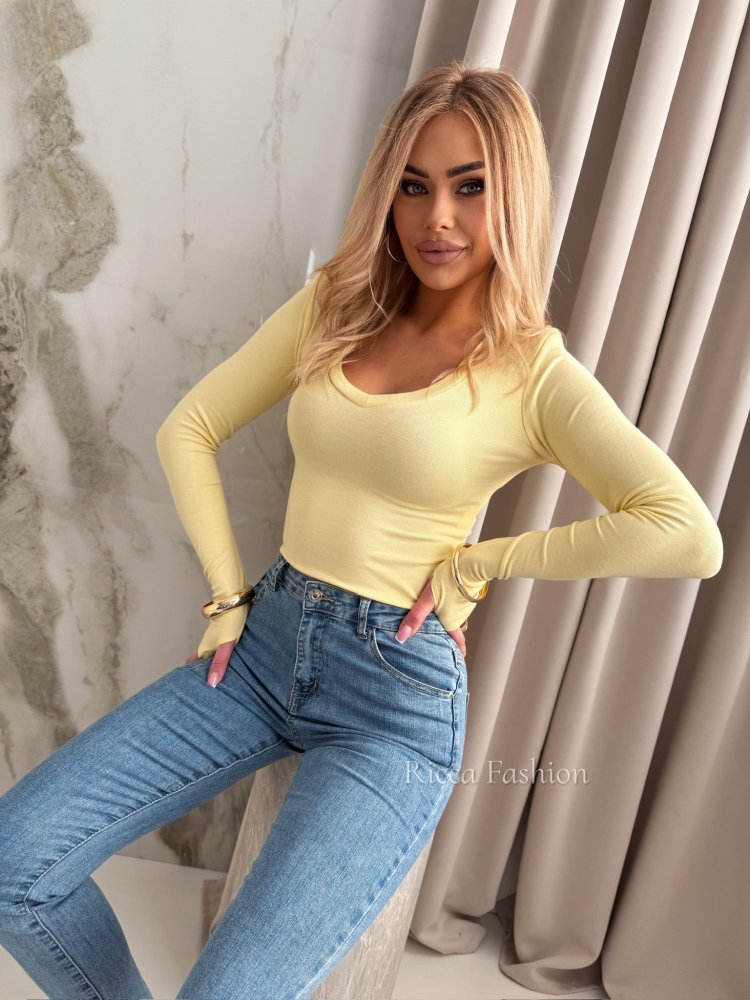 Bluzka z wiskozy MORELIA, banana