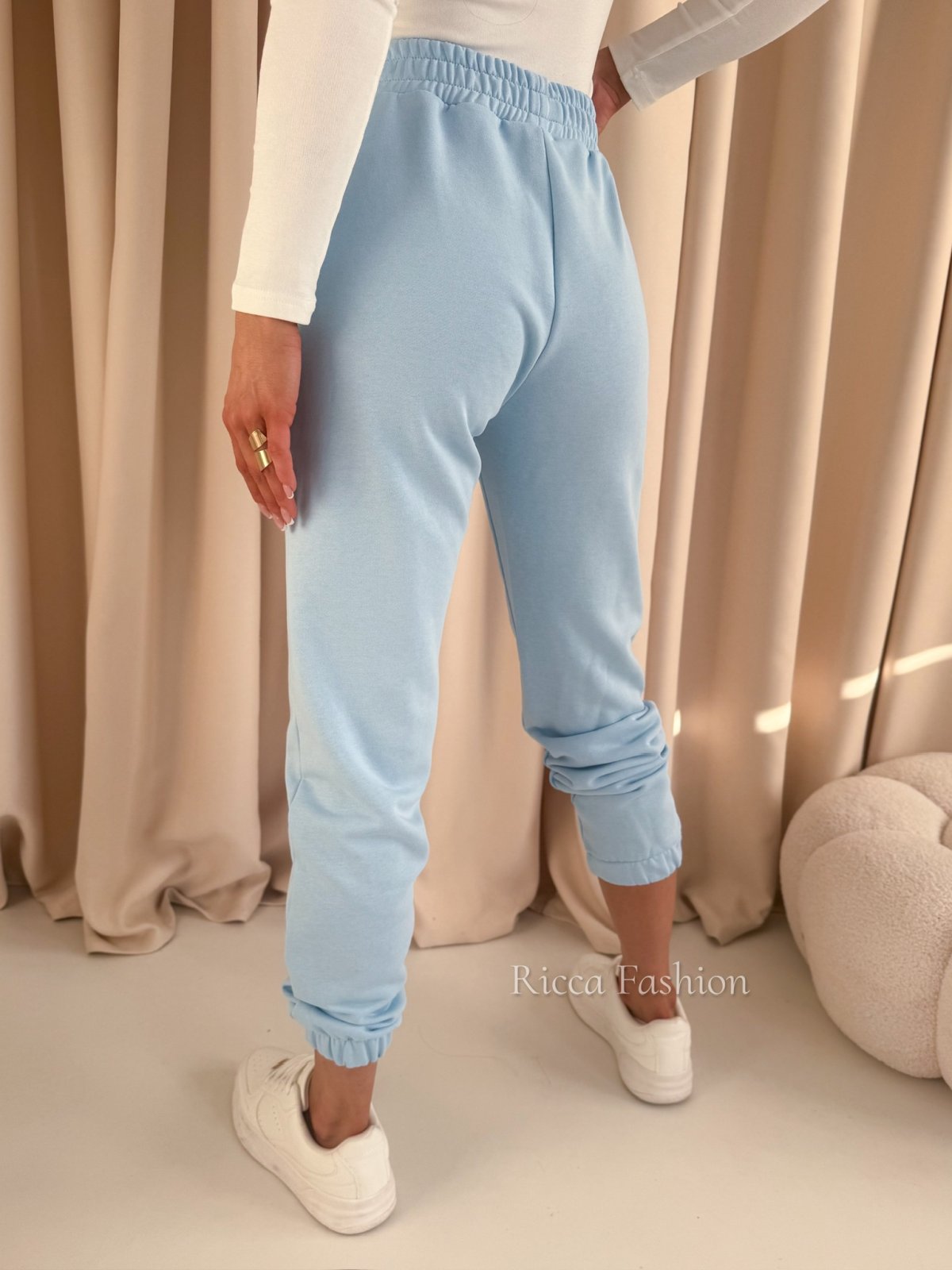 Spodnie dresowe CLASSIC, baby blue