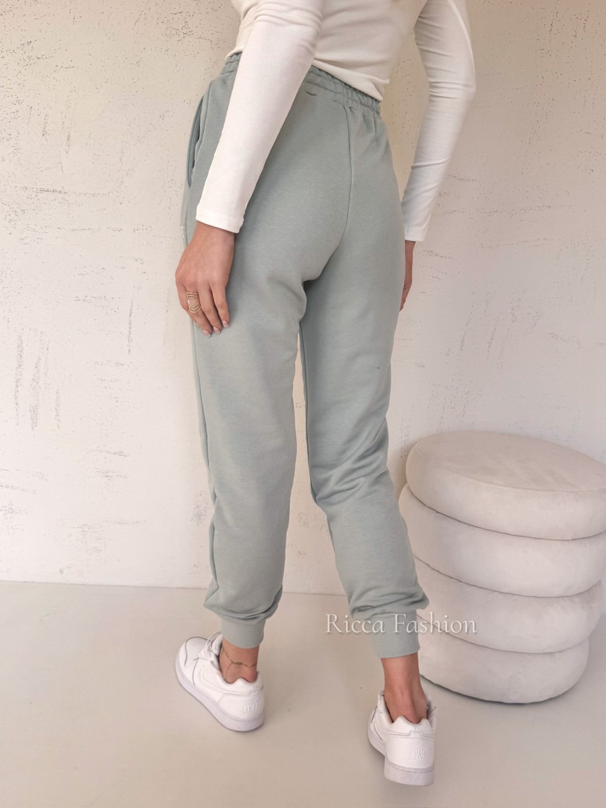 Spodnie dresowe VELSATTI, szałwia