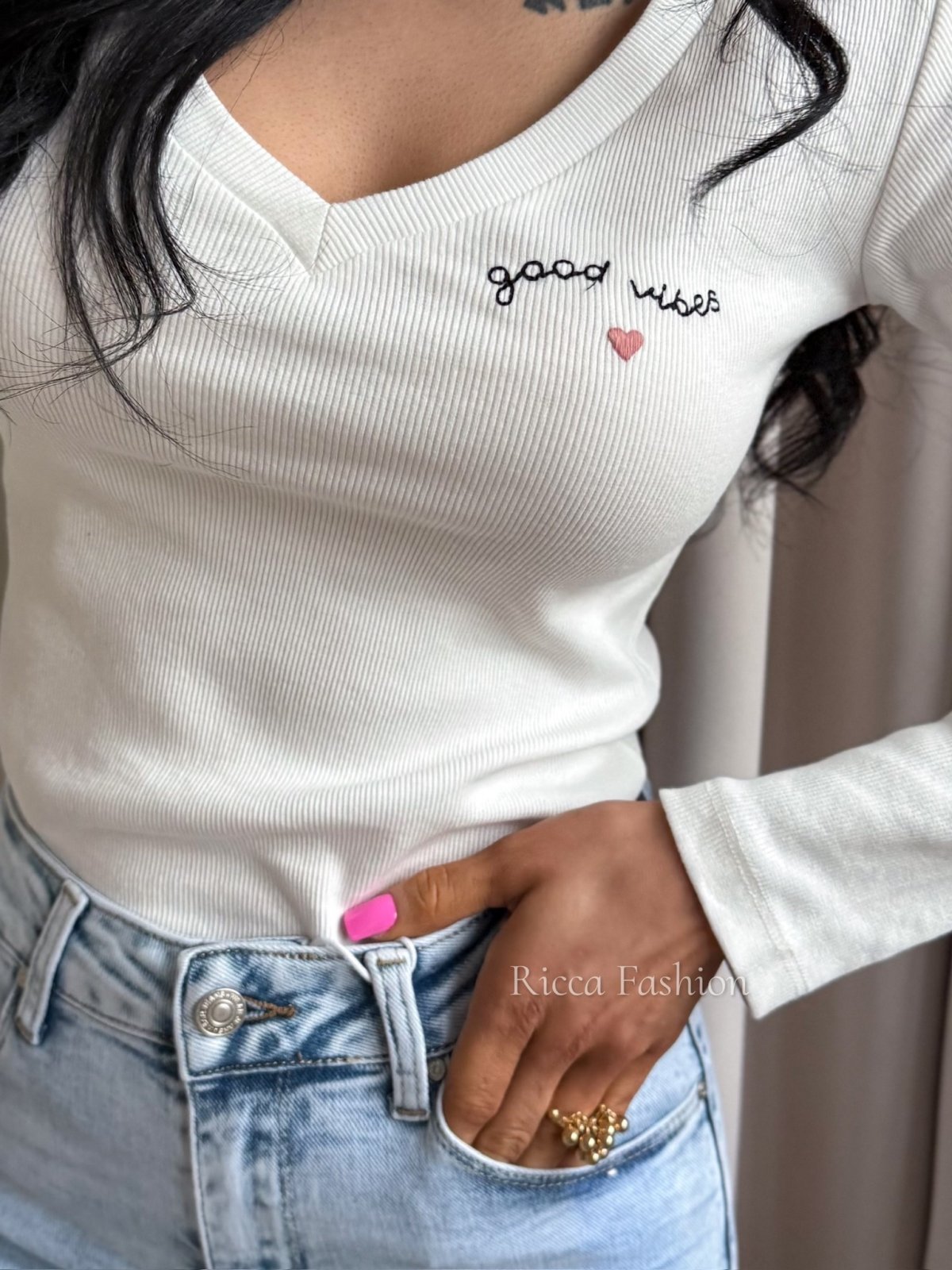 Bluzka prążkowana GOOD VIBES, ecru