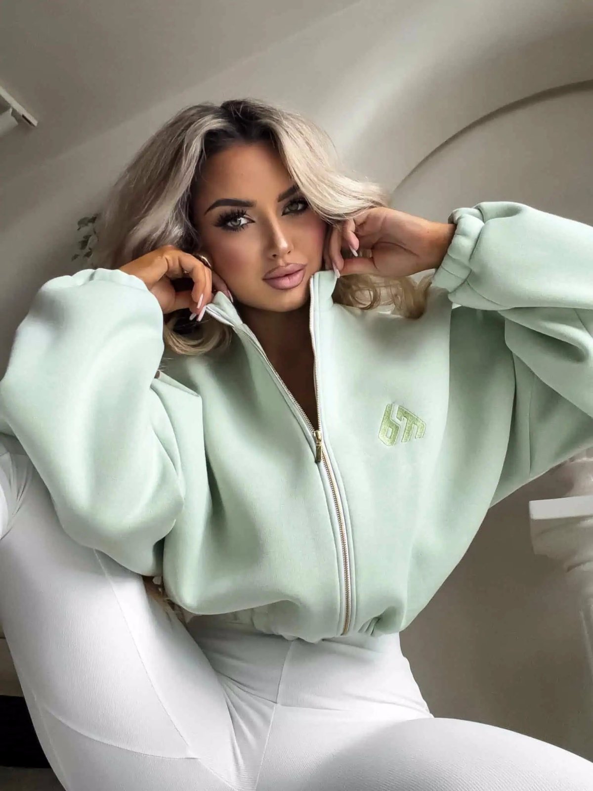 Bluza dresowa BESTIE, pistacjowa