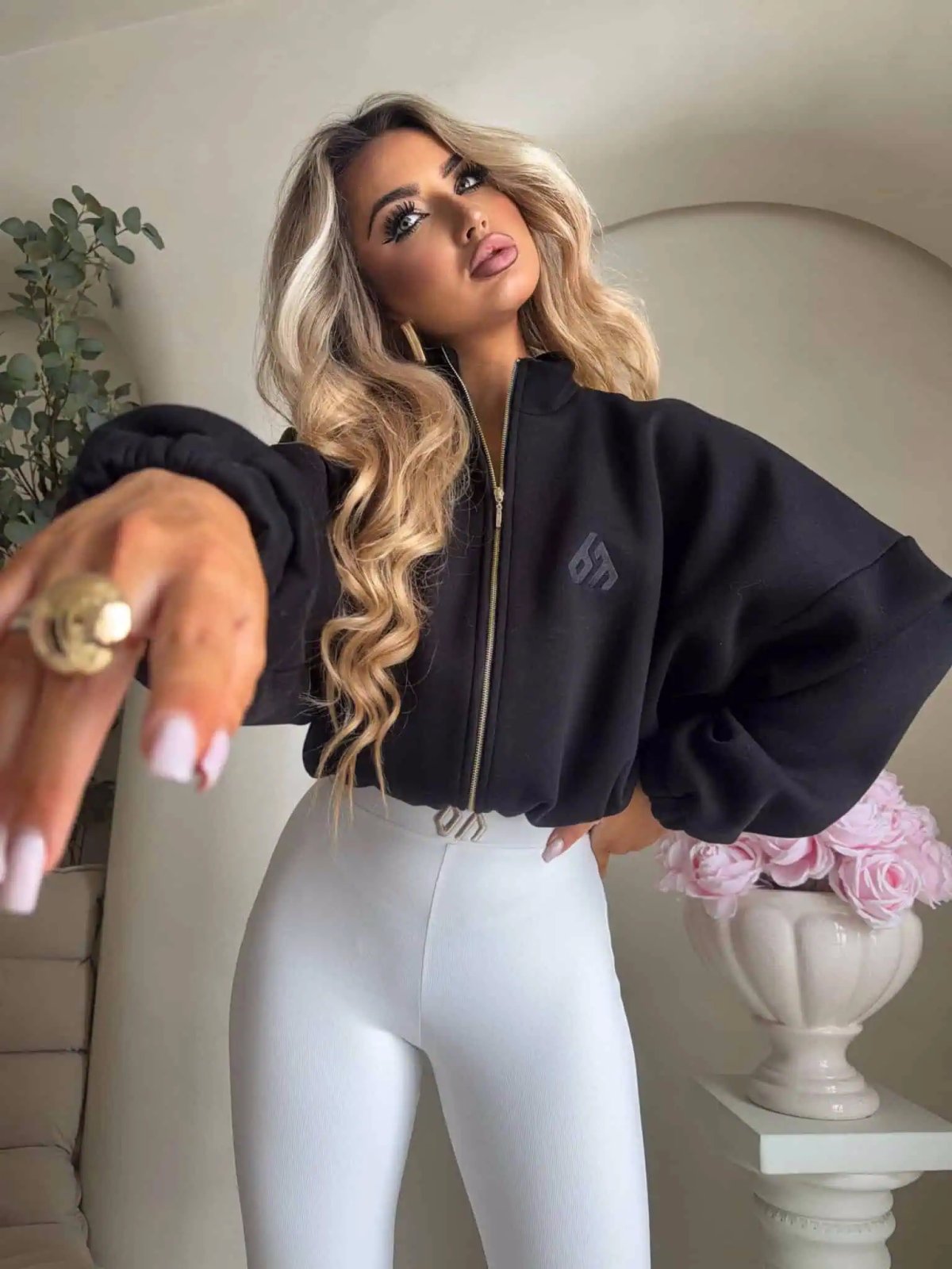 Bluza dresowa BESTIE, czarna