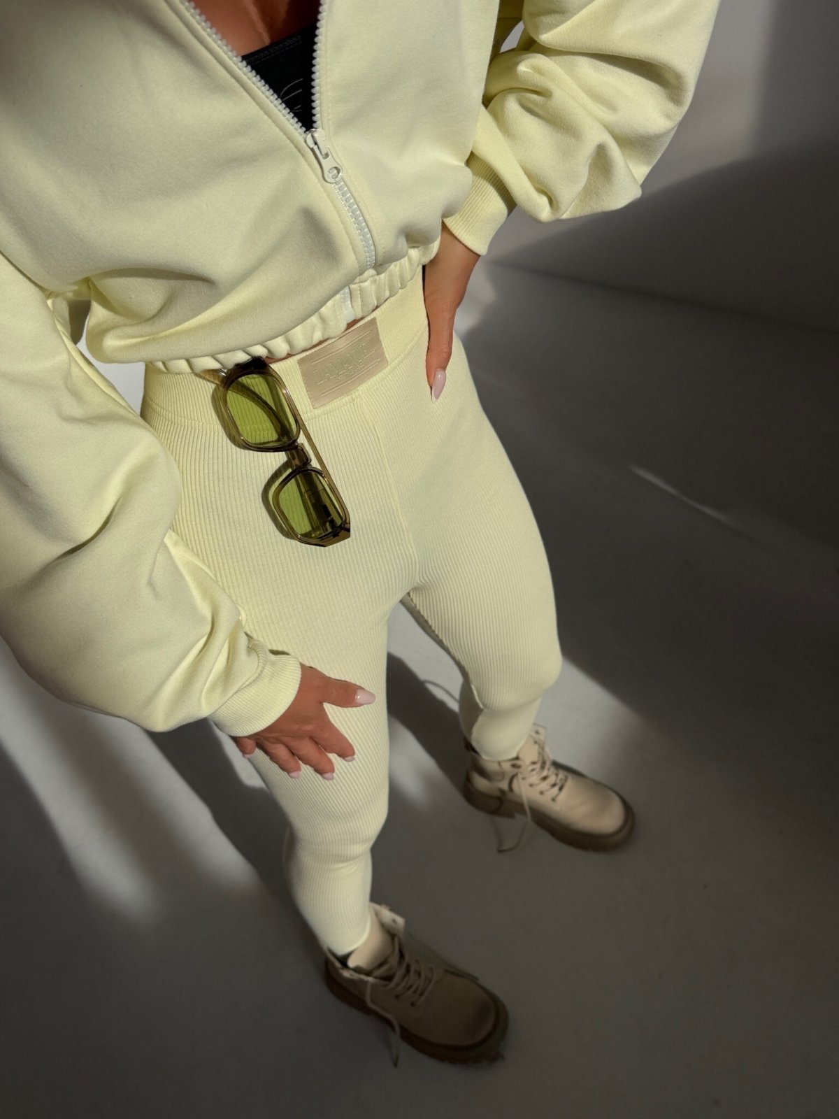 Legginsy prążkowane DOLL, cytryna