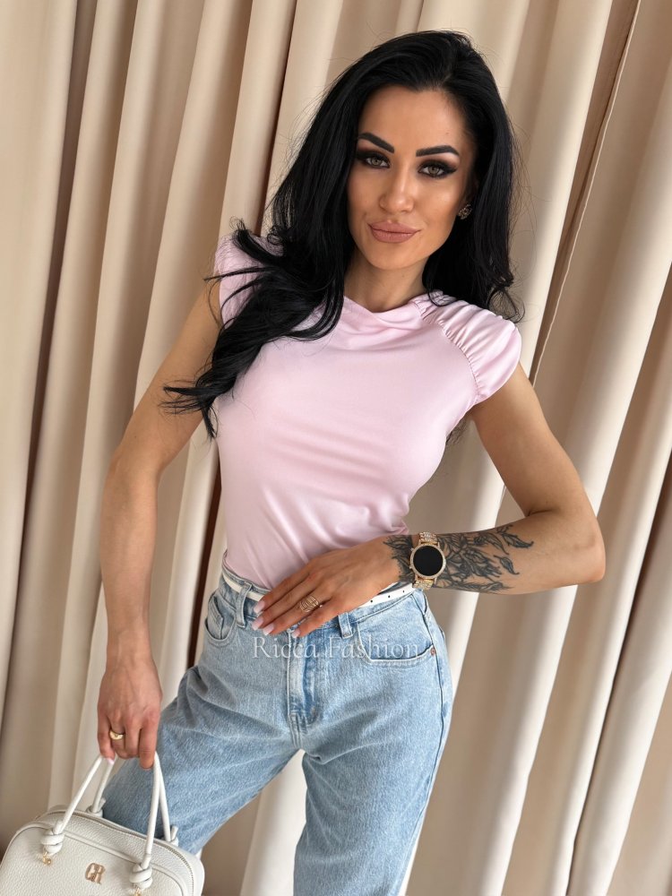 Bluzka z poduszkami...