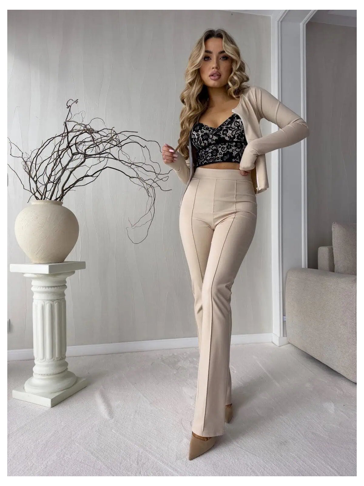 Spodnie DZWONY – jasny beż