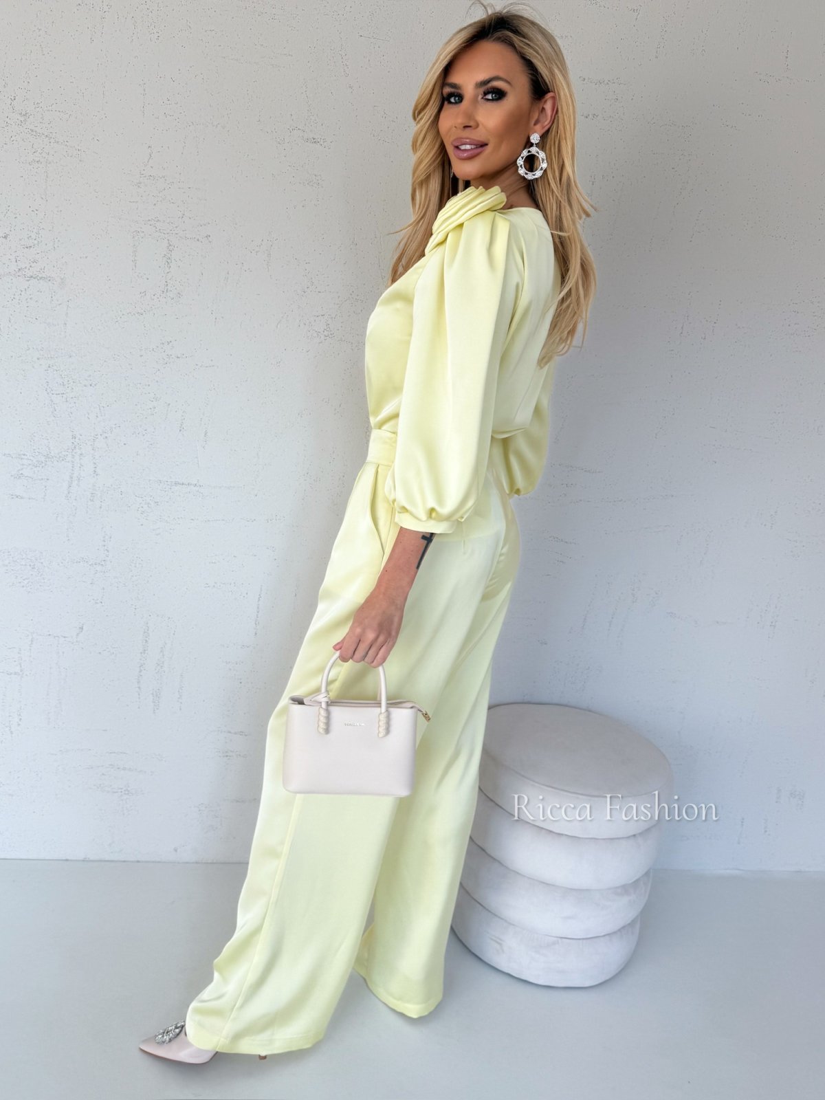 Koszula satynowa z kwiatem EMMANUELLE, lemon