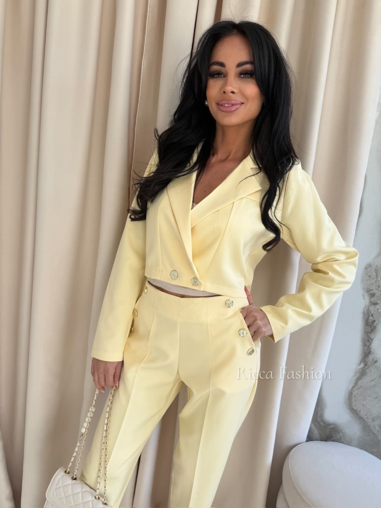 Elegancki komplet marynarka...