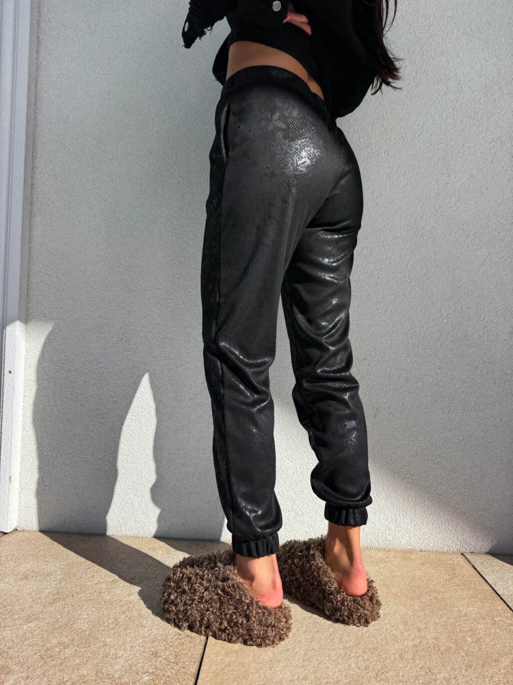 Spodnie JOGGERY velvet –...