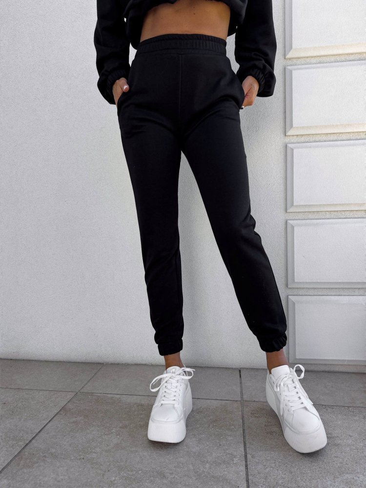 Spodnie dresowe CLASSIC –...