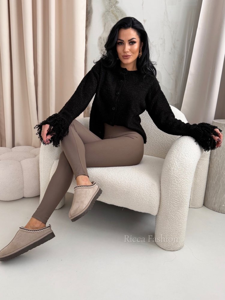 Sweter PONY – czarny