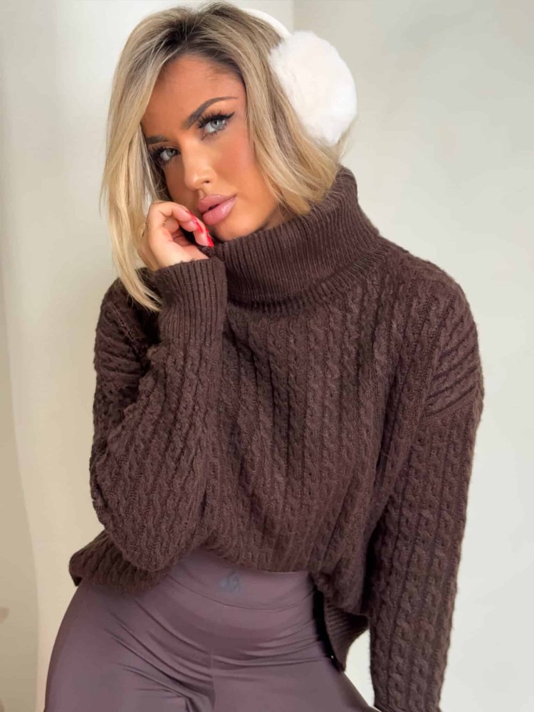 Sweter golf INKO – czekoladowy